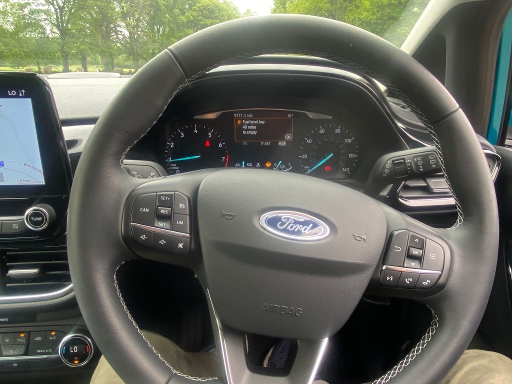 Ford Fiesta photo 